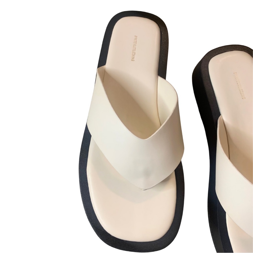 2/$30 PLT White Cream Faux Leather Slides Flip Flop Sandals 7 Beach Minimalist - Picture 4 of 7